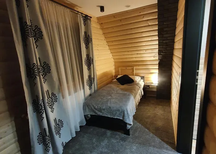 U Mrowcow بيت للعطل